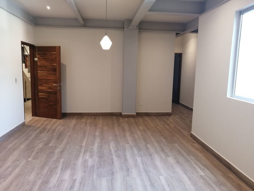 Imagen 1 de 12 de Pent House En Venta En Av. Revolucion