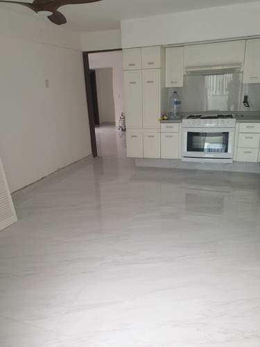 Imagen 11 de 20 de Residencia De Lujo 4 Rec.+1/ Residencial Victoria ,recién Remodelada /zapopan /excelente Ubicación /oportunidad!!expogdl/distrito La Perla/pza Sol