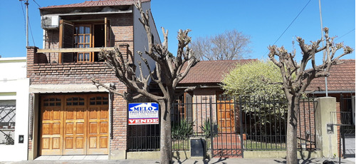 Hermosa Casa Bº Sarmiento Lujan