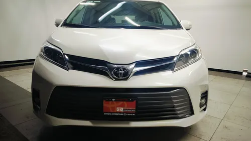 Toyota Sienna 3.5 Limited At