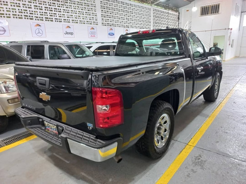 Imagen 4 de 12 de Chevrolet Silverado
