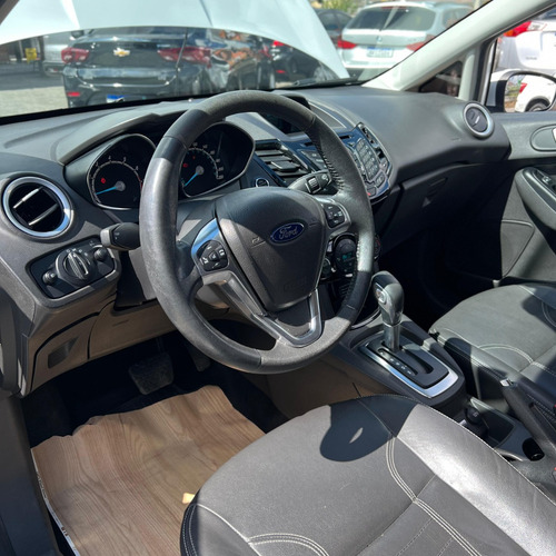Ford Fiesta 1.6 16v Titanium Flex Powershift 5p