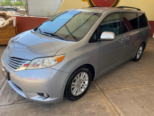 Toyota Sienna 3.5 Xle At