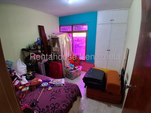 Yoselin Cabesas Vende Apartamento En Cabudare 25-22034 Yc