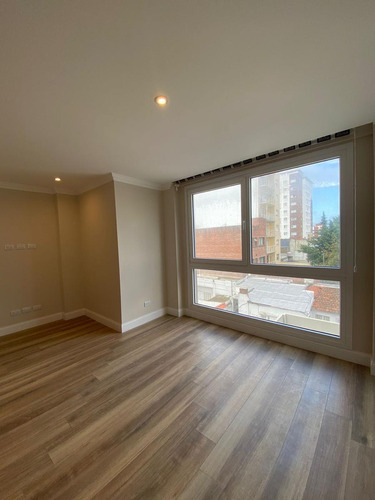 En Venta Departamento De Dos Ambientes A Estrenar, Chauvin Mar Del Plata