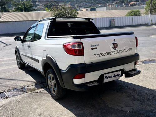 Fiat Strada 1.6 MPI TREKKING CD 16V