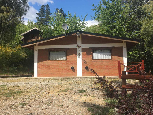 Imagen 10 de 16 de Cabaña En El Bolson. Para 4 Personas. A 2000 Mts Del Centro. Sobre La Ladera Del Piltriquitron.