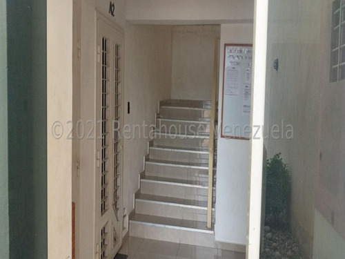 Imagen 13 de 30 de Apartamentos En Venta Zona Centro Cabudare 22-5495 +m