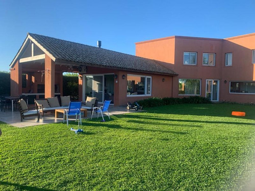 Imagen 19 de 20 de Venta -oferta ! Casa En El Canton, Barrio Islas Amenities