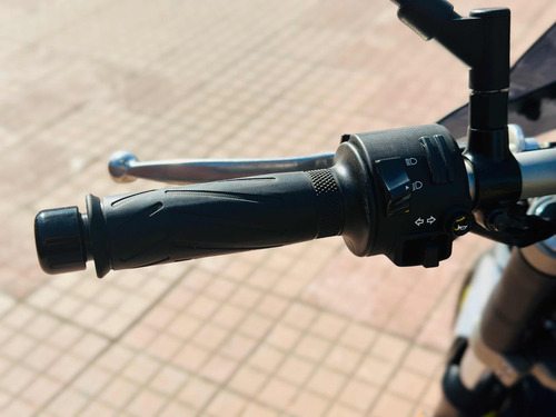 Imagen 8 de 17 de Yamaha Mt07, No Kawa 650, No Suzuki Gsx 750, No Bmw Gs, Moto
