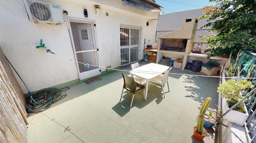 Imagen 17 de 24 de Amplio 4 Ambientes Tipo Duplex, Con 3 Baños Y Terraza Propia Con Parrilla.