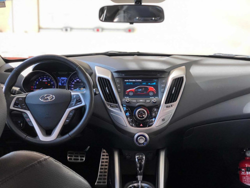 Hyundai Veloster Aut. 1.6 3p / Osasco