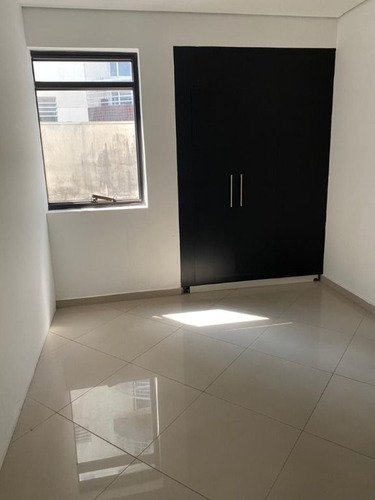 Imagem 3 de 13 de Excelente Sala Comercial Centro - Sa0075
