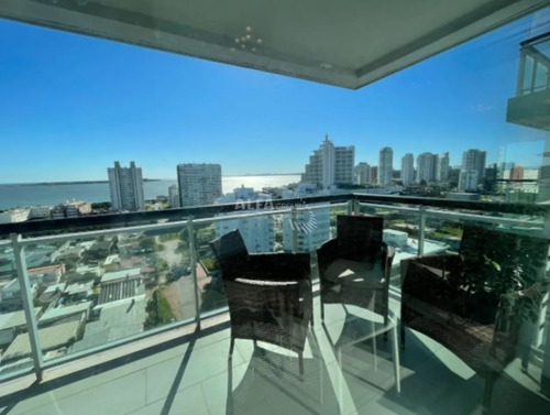 Imagen 2 de 10 de Apartamento En Alquiler Temporario De Apartamento De 2 Dormitorios Con Muy Linda Vista - Punta Del Este La Pastora