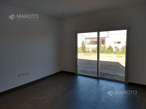 Imagen 19 de 29 de Casa En Venta En Barrio El Canton - Maroto Propiedades