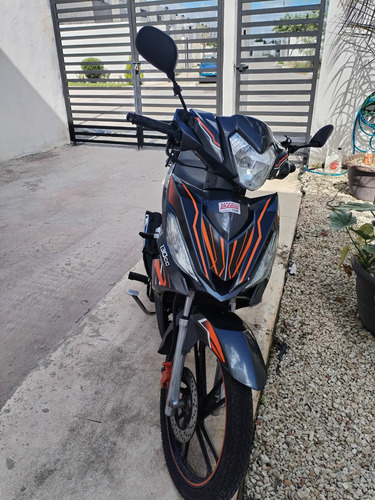 Motocicleta Semiautomática, Perfecto Estado, Único Dueño.