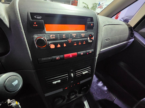 Fiat Idea 1.8 Hlx