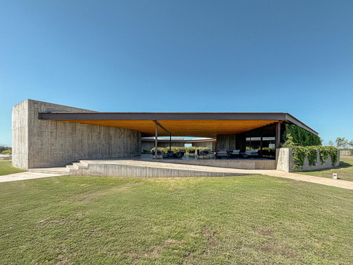 Terreno En Venta En Vida Club De Campo Funes - Permuta