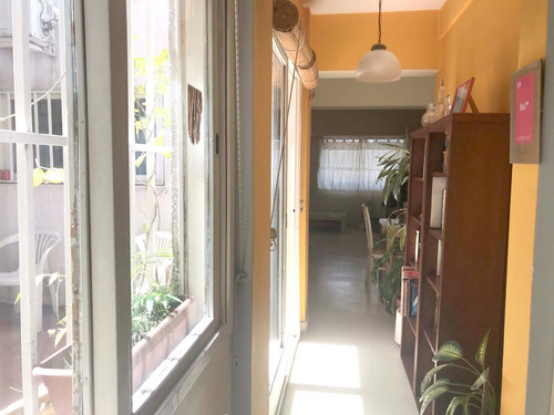 Imagen 12 de 13 de Impecable Ph Tipo Casa Todo En Pb Con 2 Patios - 100% Reciclado Tipo Ph En Edificio De Sólo 2 Pisos - Distribución Atipica Con Doble Entrada - A 50 Mts De Av. Cordoba, Cerca De Todo! - Zona De Gran C