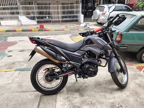 Akt Ttr 200 2023 Como Nueva Papeles Hasta Junio 2025 Y Lujos
