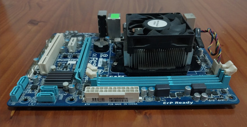 Motherboard Fm1 Gigabyte Ga-a55m-ds2 + A4-3300 Radeon 6410d (Usado)