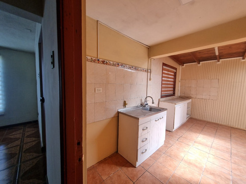 Casa Avenida Manuel Bayon Talcahuano