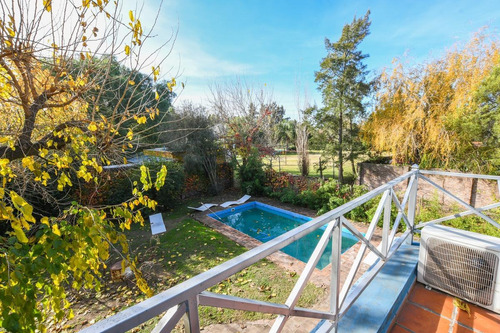 Imagen 24 de 30 de Casa De 4 Dormitorios En Venta Con Pileta En Aldea