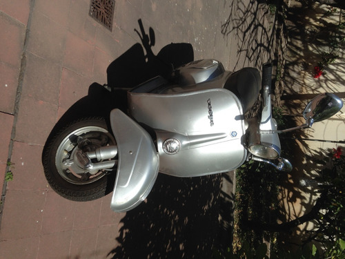Imagen 2 de 6 de Vespa Primavera 125