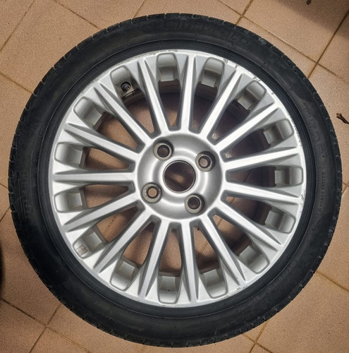 Neumático Pirelli 195/50 Rodado 16 - Buen Estado