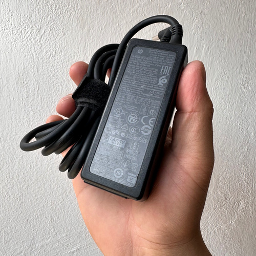 Cargador Para Computadora Hp Punta Azul 19.5v 2.31a Original (Usado)