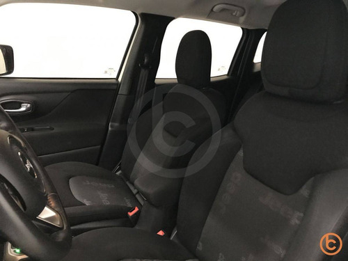 Imagem 13 de 15 de Jeep Renegade 1.8 16v Flex Longitude 4p Automático