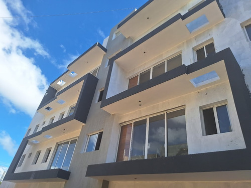 Residencial Cerrado Alma Rosa I A 350mts Del Bravo Ozama Entrega 2023