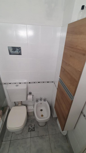 En Venta Departamento De 2 Ambientes En Caseros Centrico F: 10260