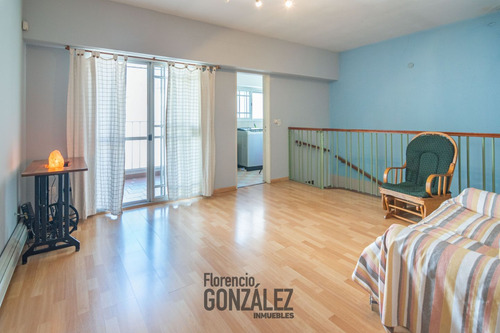 Casa 4 Ambientes Con Patio, Jardin Y Cochera. Apto Credito