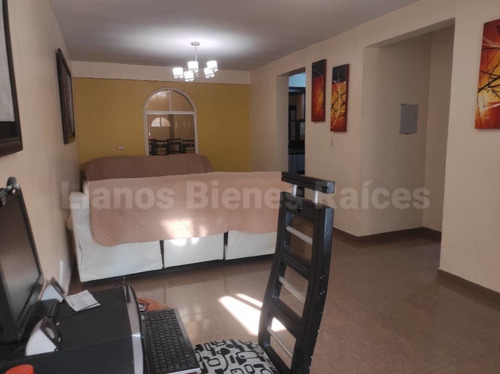 Imagen 5 de 16 de Casa Venta Urb La Providencia Final Av Casanovag Al Lado Uba