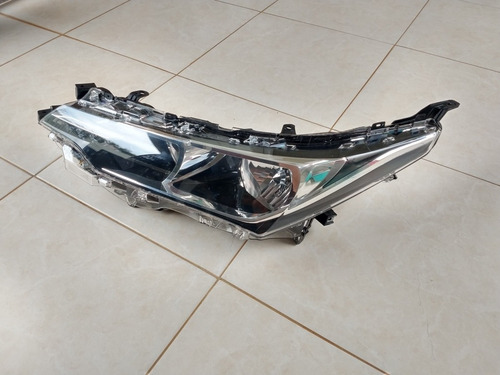 Farol Esquerdo C/ Led Corolla Gli Upper / Xei 2018 A 2019 (Recondicionado)