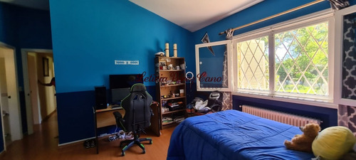 Casa En Venta En Jardines De Cordoba, Zona De Los Colegios 3 Dormitorios- Ref: 19355