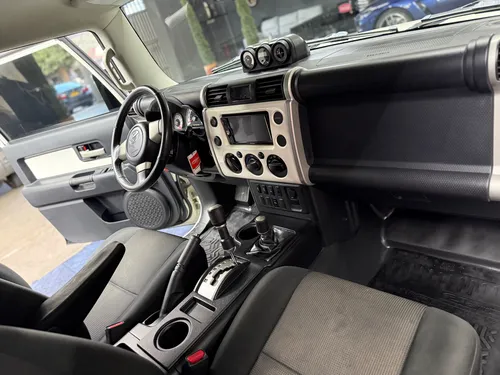 Toyota Fj Cruiser Black And White