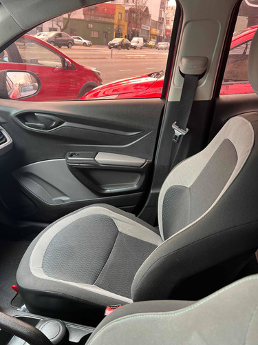 Imagen 20 de 24 de Chevrolet Onix 2016 1.4 Lt 98cv