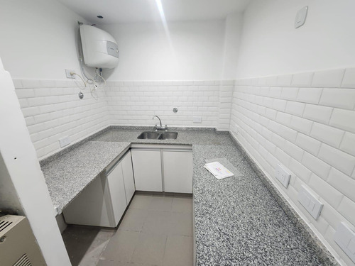 Excelente Oficina 65 M² En Pb - Ideal Profesionales - S.justo (ctro)