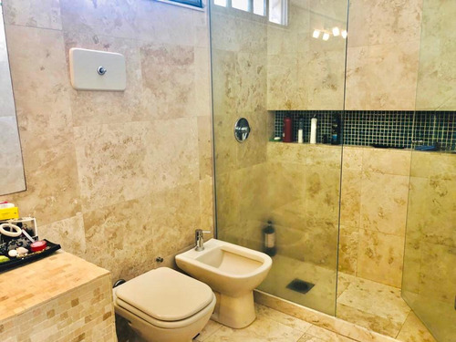 Imagen 16 de 19 de 1195 Venta Penthouse 5dorm,garage,parrillero Pocitos