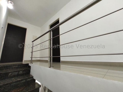 Imagen 17 de 30 de Apartamento Duplex En Venta Urb Los Caobos, Maracay 23-23982 Hc