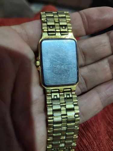 Reloj Citizen Dorado Cuadrado Base Metal 201271