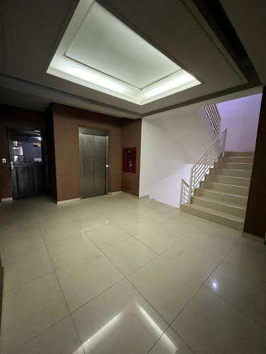 Yuraima Segura Vende Apartamento En Res. Puerto Alegre Urb. Valles De Camoruco Valencia Estado Carabobo