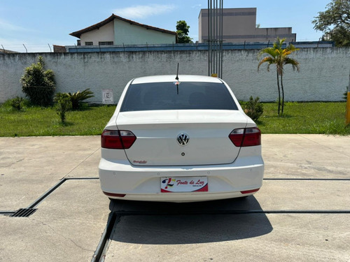 Volkswagen Voyage VOYAGE 1.6 MSI FLEX 8V 4P