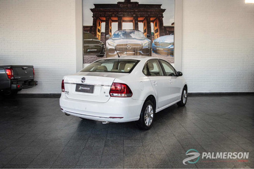 Imagen 8 de 15 de Volkswagen Polo 1.6 Comfortline 2017