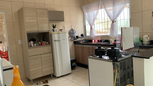 Imagem 15 de 26 de Chácara 1000m2, Casa Sede Com 150m2, 3 Dormitórios Sendo Todas Suítes, Cozinha Americana Planejada, Árvores Frutíferas, Quintal, Jardim, 5 Vagas - Ch00226 - 70709150