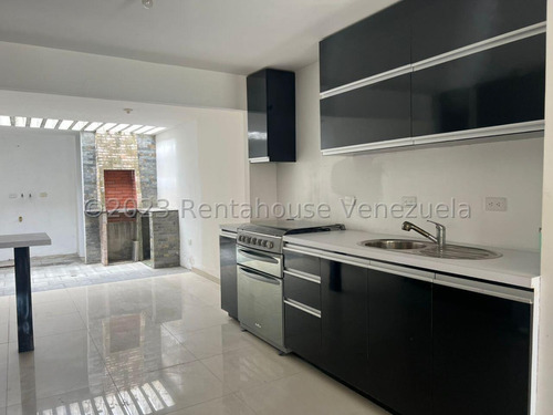 Casa En Venta En Terrazas De La Ensenada, Lara Mc ..