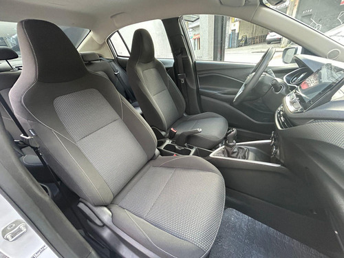Chevrolet Onix plus SEDAN Plus LT 1.0 12V Flex 4p Mec.