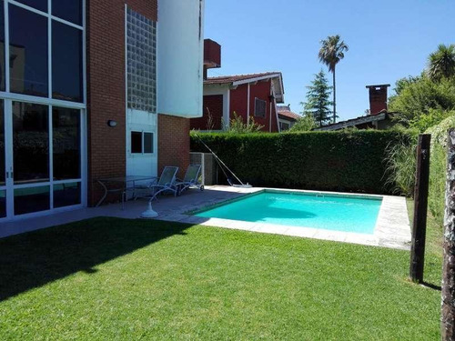 Casa En Alquiler En Venado I